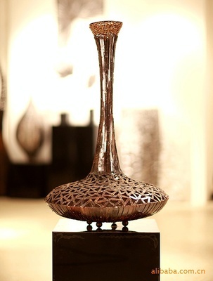 匠心独运 探秘义乌冉轩商行的铁艺厂家直销摆件与花瓶